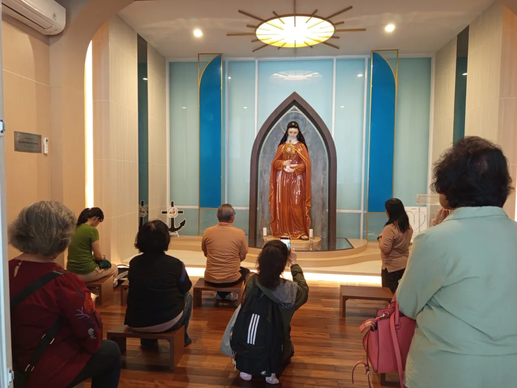 Peziarah Buah Batu 3